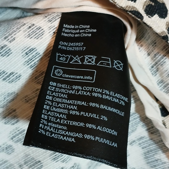 H&M Black and Cream Leopard Print Jacket - Picture 4 of 7